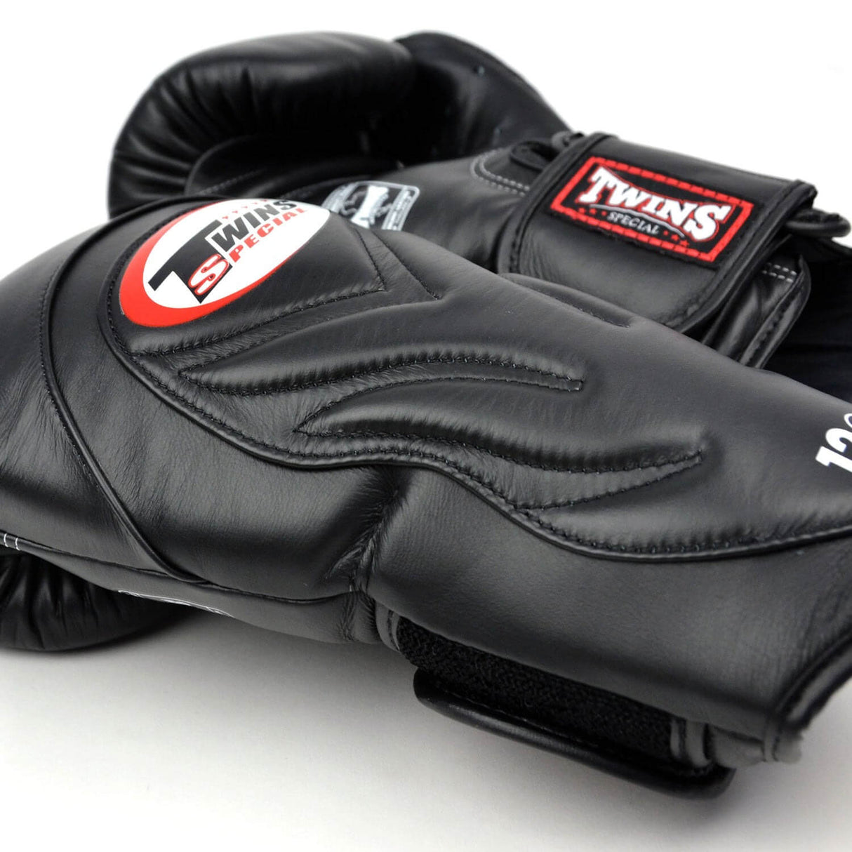 Twins BGVL6 Deluxe Sparring Gloves Black