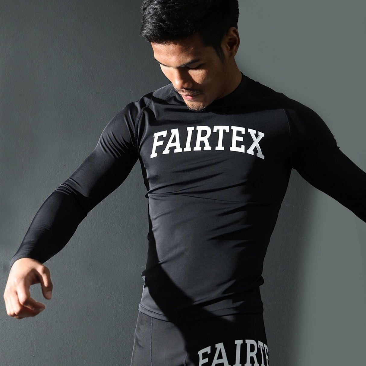 RG9 Fairtex Long Sleeve Rash Guard