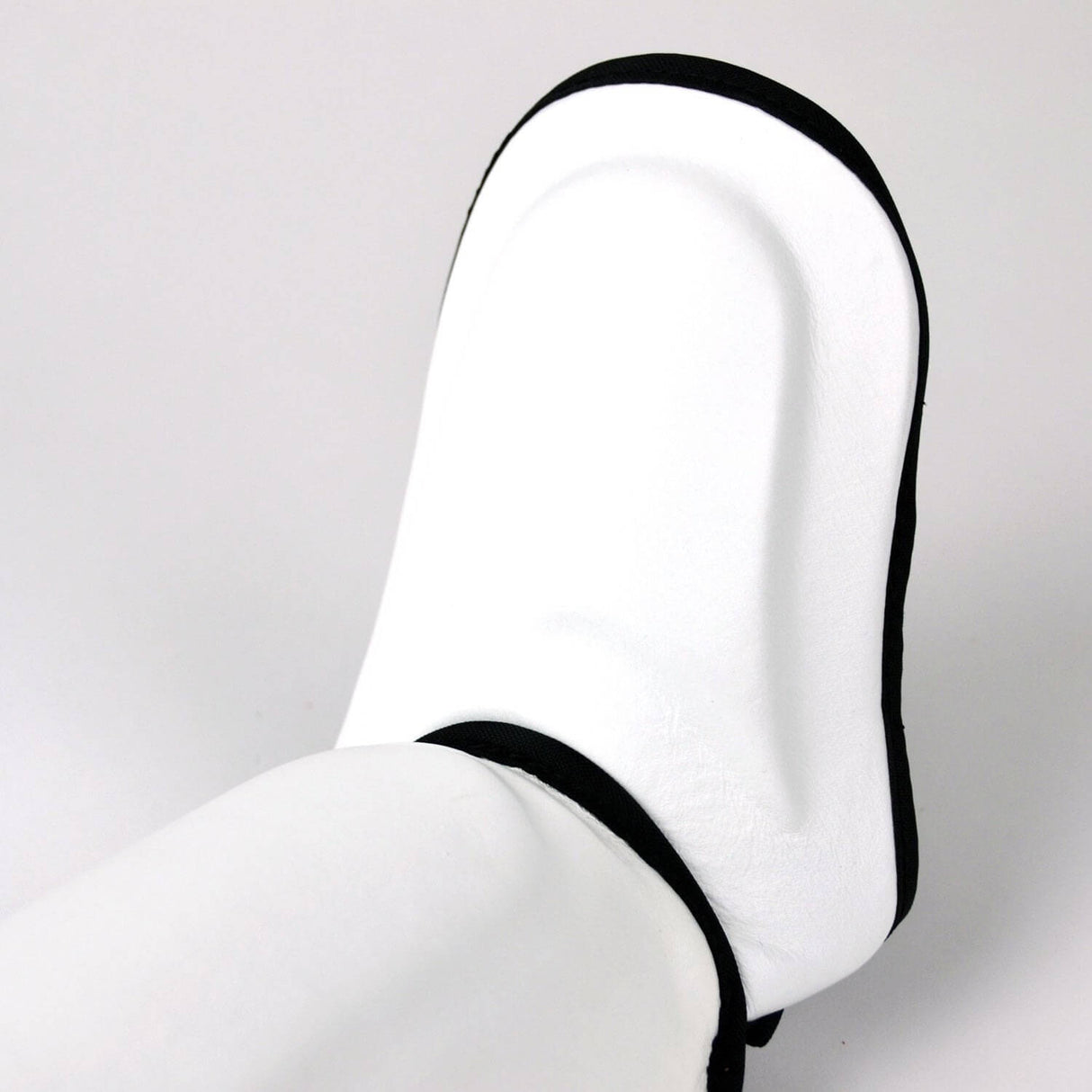 Twins SGL10 Leather Shin Guards White